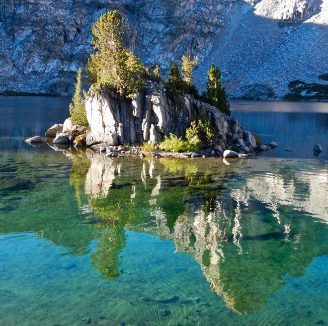 Leaving Rae Lakes for Glen Pass.
